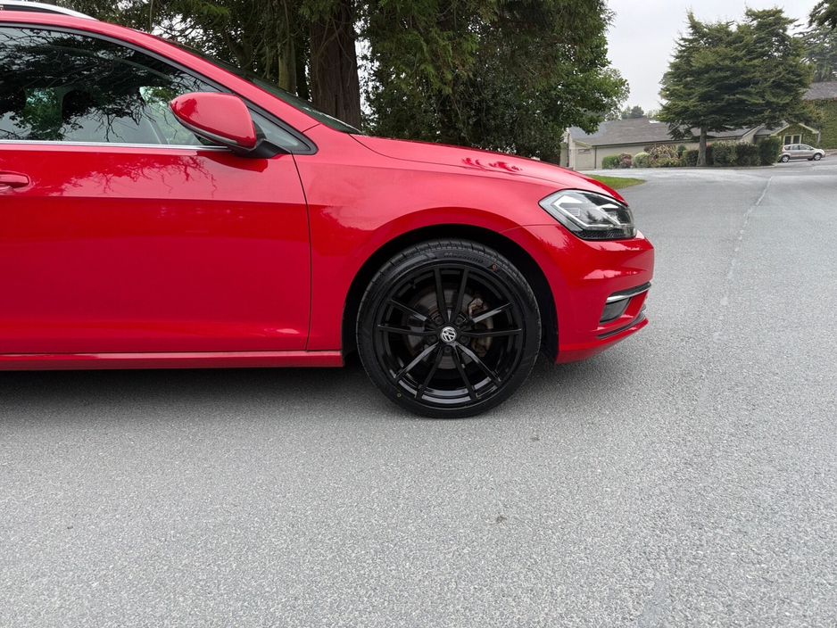 2018 Volkswagen Golf - image 8