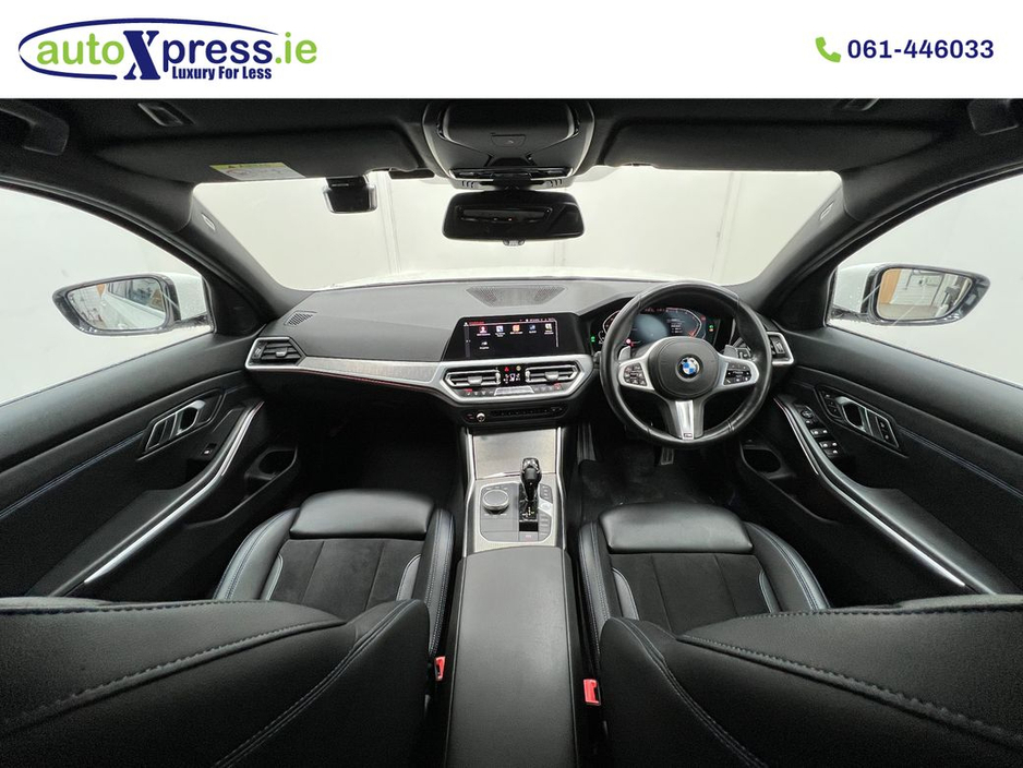 2020 BMW 3 Series - image 2