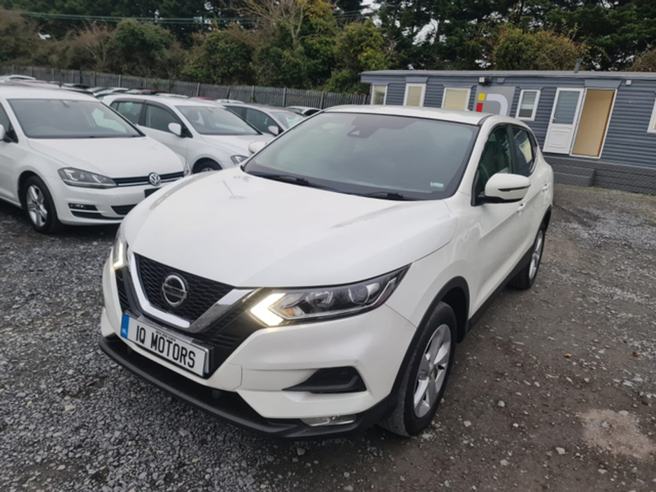 2019 Nissan Qashqai - image 2