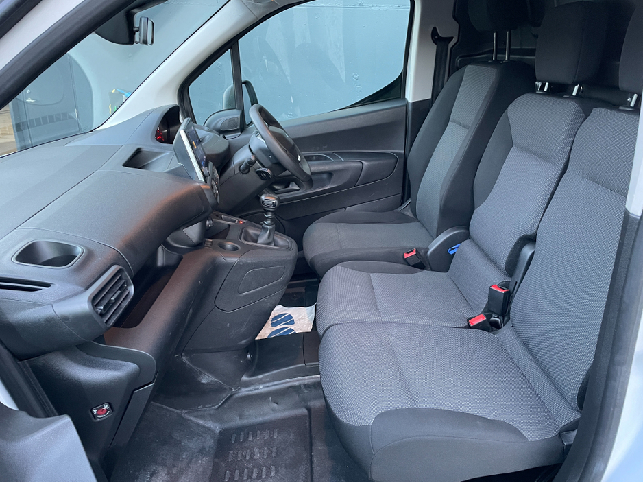 2023 Peugeot Partner PROFESSIONAL PLUS 1.5 HDI HIGH SPEC! NEW DOE! €14,995