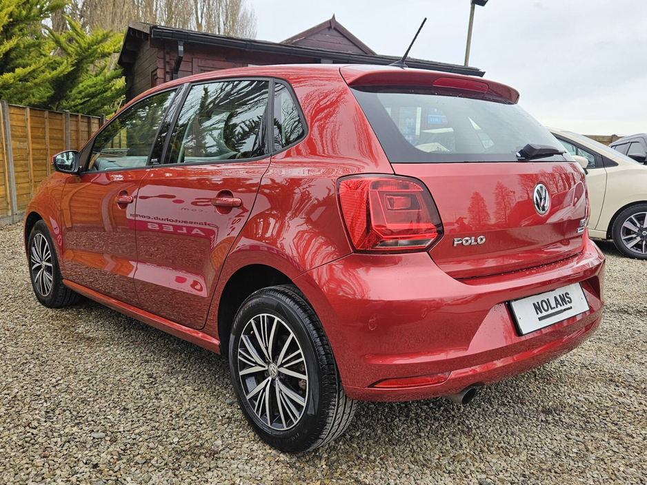 2016 Volkswagen Polo - image 8