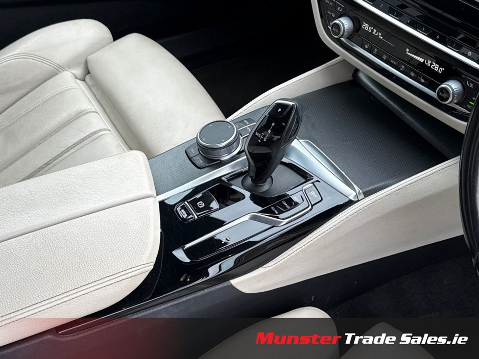 2022 BMW 5 Series 520D M Sport Pro €43,950