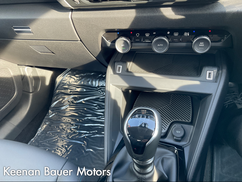 2024 Citroen C4 - image 17