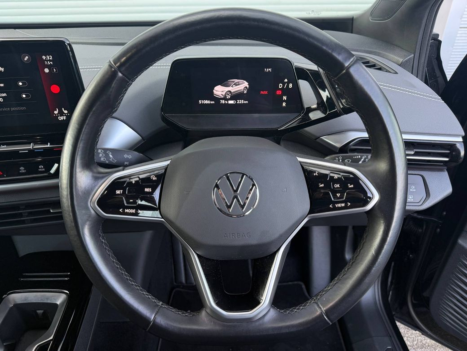 2023 Volkswagen ID.4 - image 4