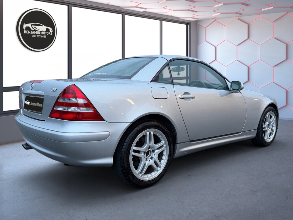2003 Mercedes-Benz SLK Class - image 5
