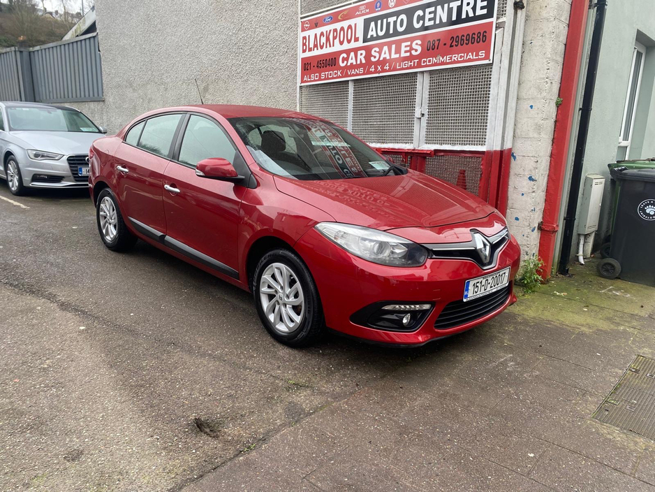 2015 Renault Fluence - image 10