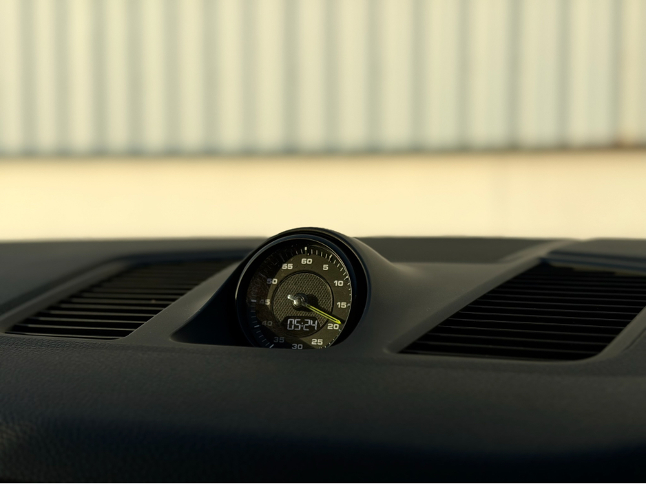 2020 Porsche Cayenne - image 15