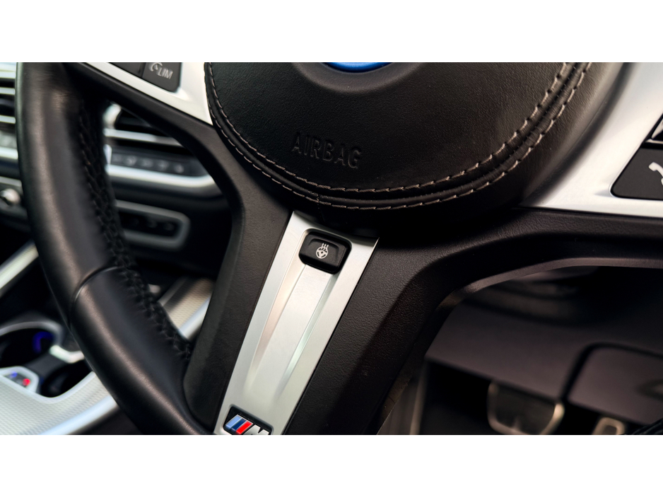 2022 BMW X5 - image 18