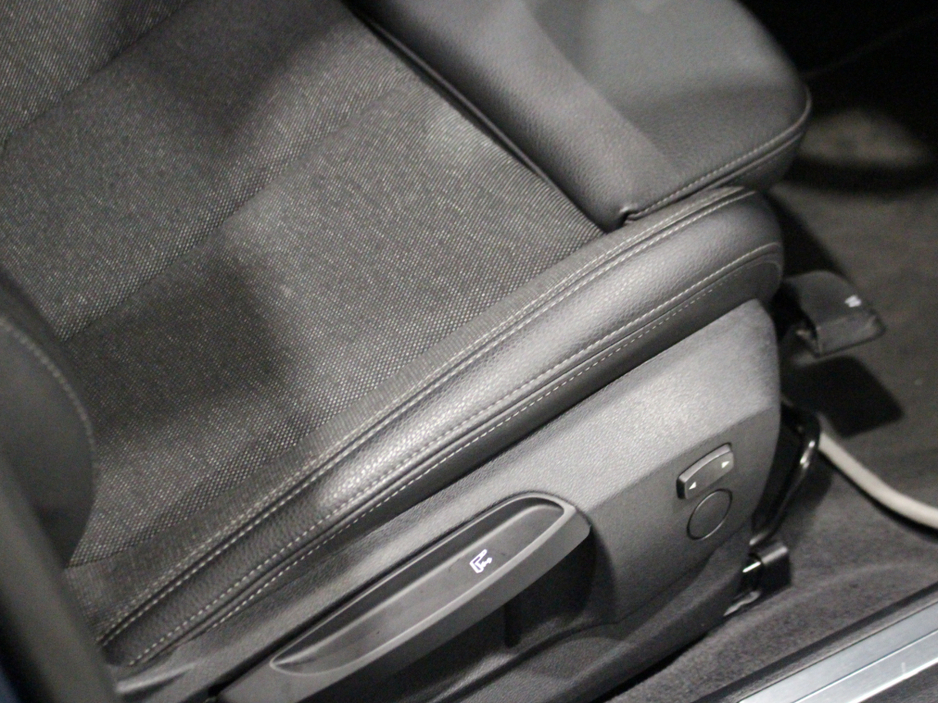 2021 BMW 1 Series - image 20