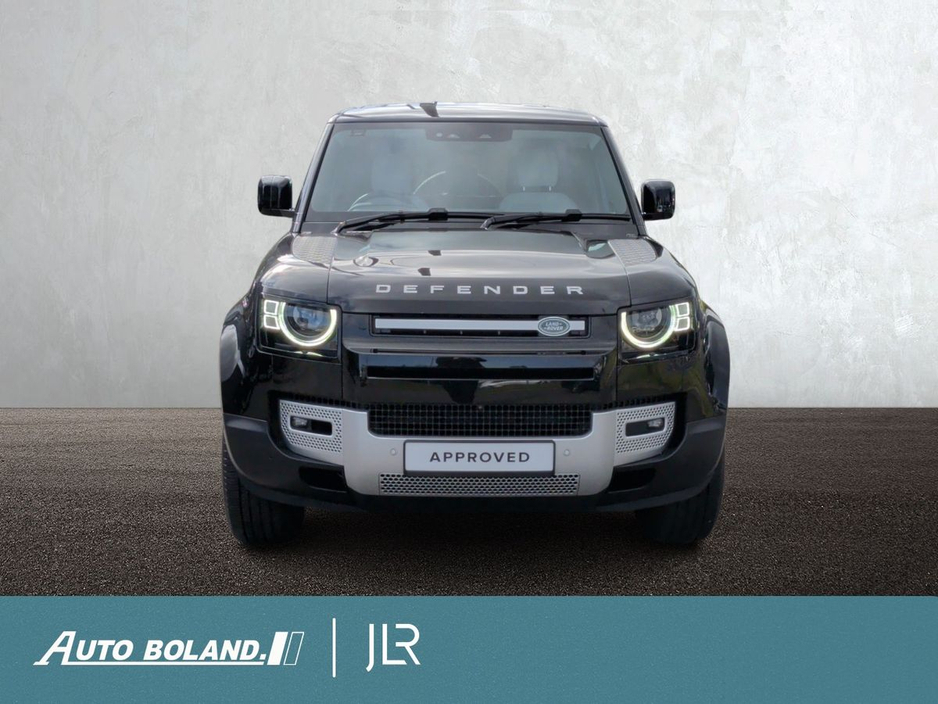 2025 Land Rover Defender - image 8
