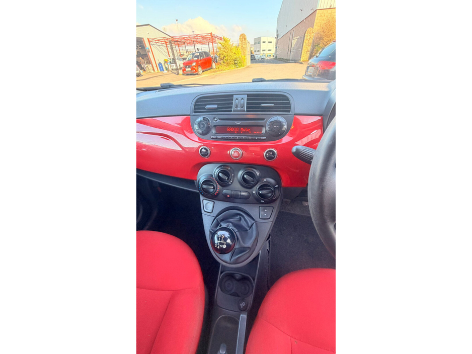 2011 Fiat 500 - image 14