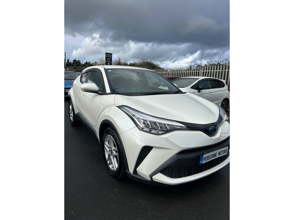 2020 Toyota C-HR - image 3