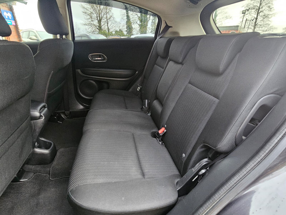 2015 Honda Vezel - image 28