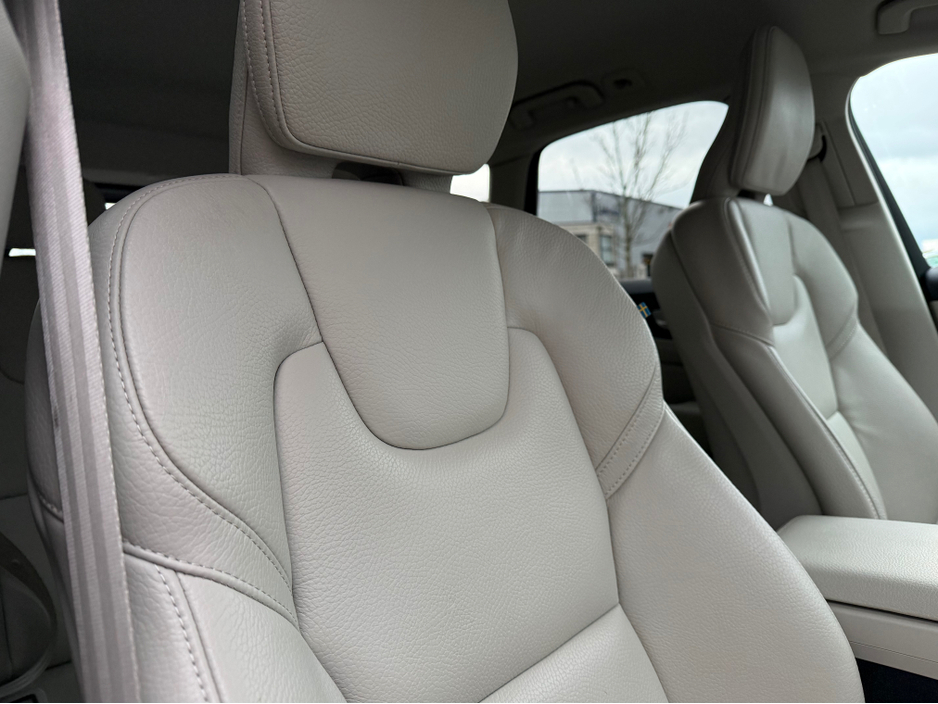 2021 Volvo XC60 2.0D MOMENTUM 5DR AUTO €38,950