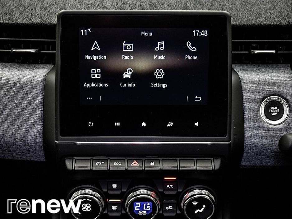 2025 Renault Clio - image 23