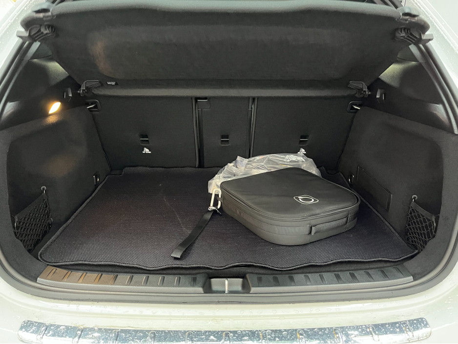 2024 Mercedes-Benz EQA - image 7