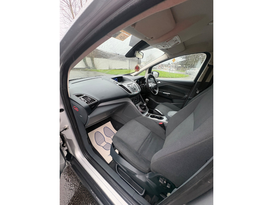 2013 Ford Grand C-Max 1.6 TDCI 95PS ACTIV €4,950