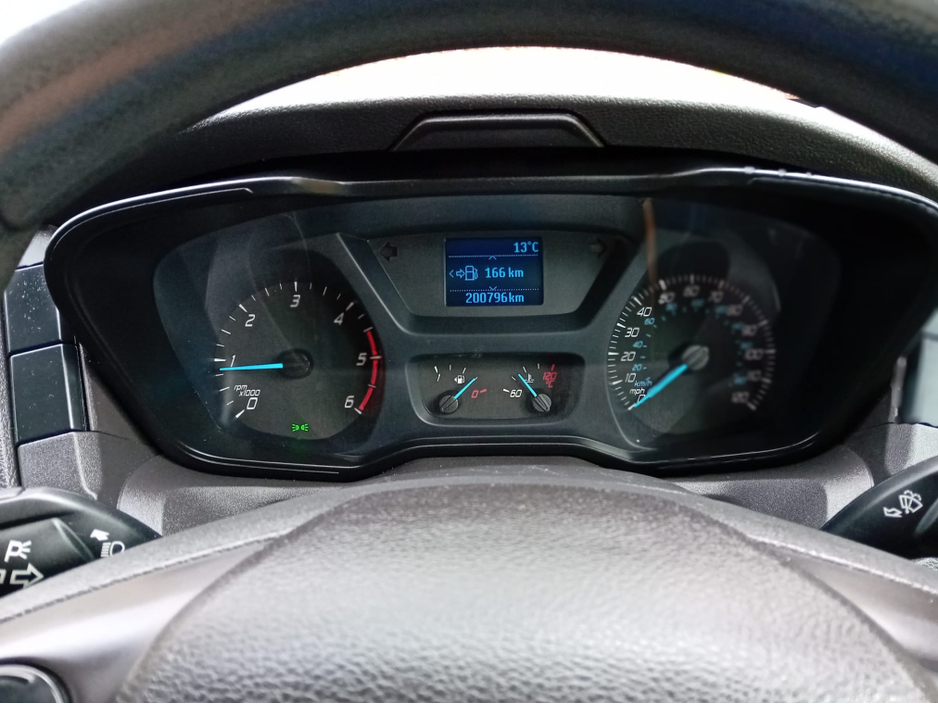 2019 Ford Transit - image 23