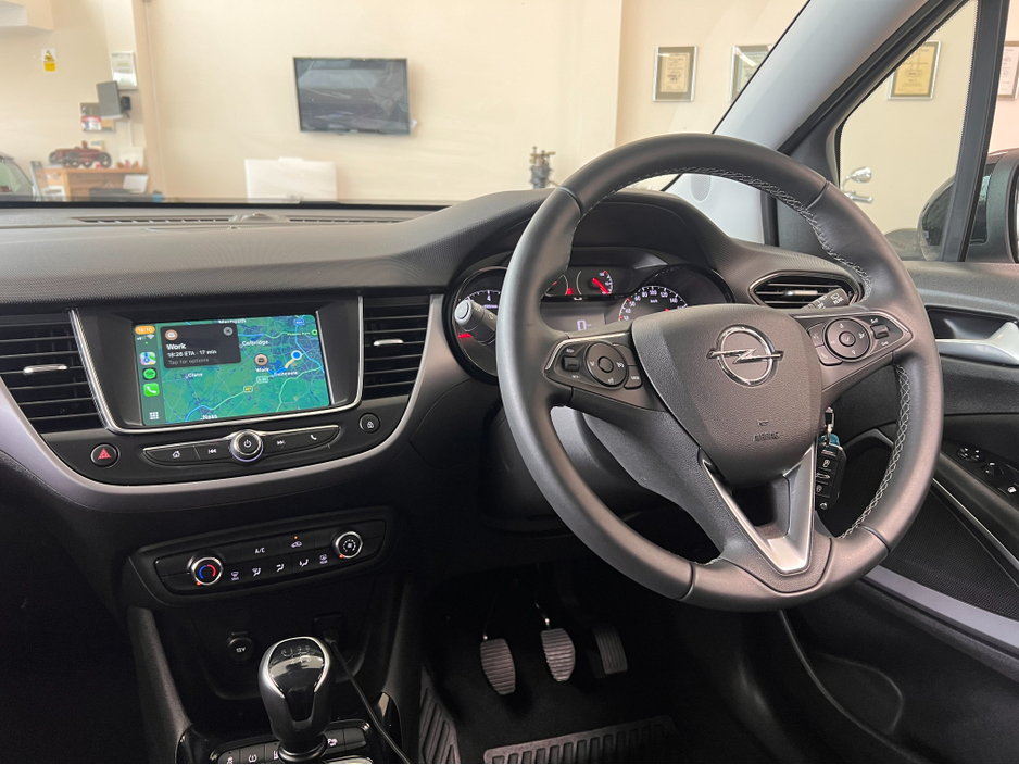2024 Opel Crossland X **Only 14,000 Kms** Best Value As New 2024 Opel Crossland Diesel Apple Car Play Rear View Camera www.bolands.ie Est.1955 €21,950