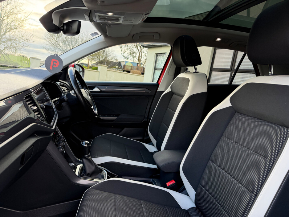2021 Volkswagen T-Roc 2.0 TDI 150bhp Sport €25,950