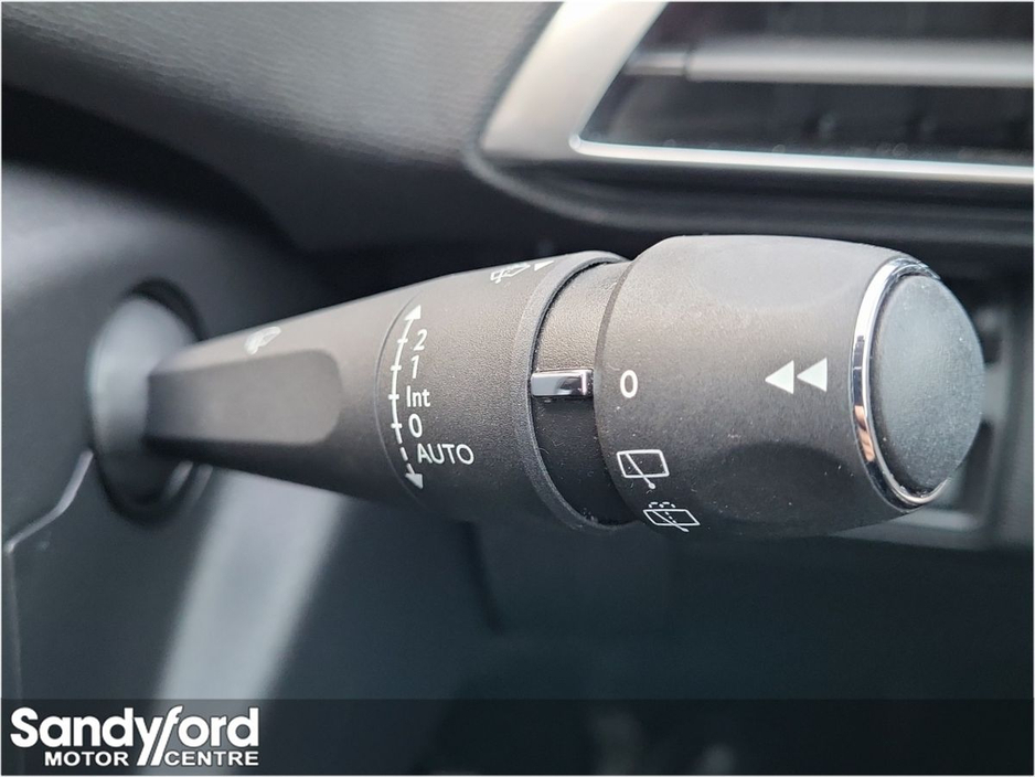 2023 Peugeot 3008 1.2 PureTech ALLURE*FSH* €31,950