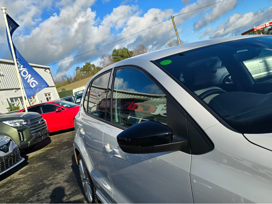 2015 Volkswagen Polo ( 152 )1.4 GT 150BH HI SPEC HIGHLINE EDITION - ALCANTARA SEATS - REV CAMERA - €12,950