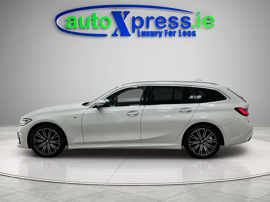 2020 BMW 3 Series - image 13