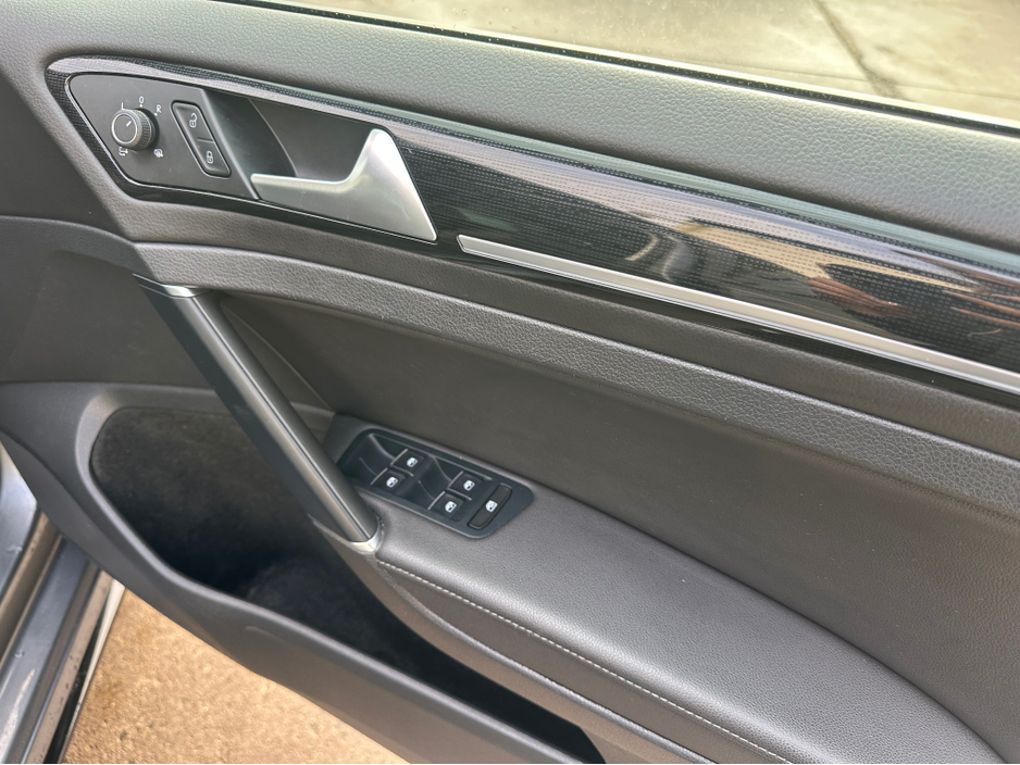 2020 Volkswagen Golf R-LINE 1.5 TSI MANUAL 6SPEED FWD 5DR 150HP 5 €23,950