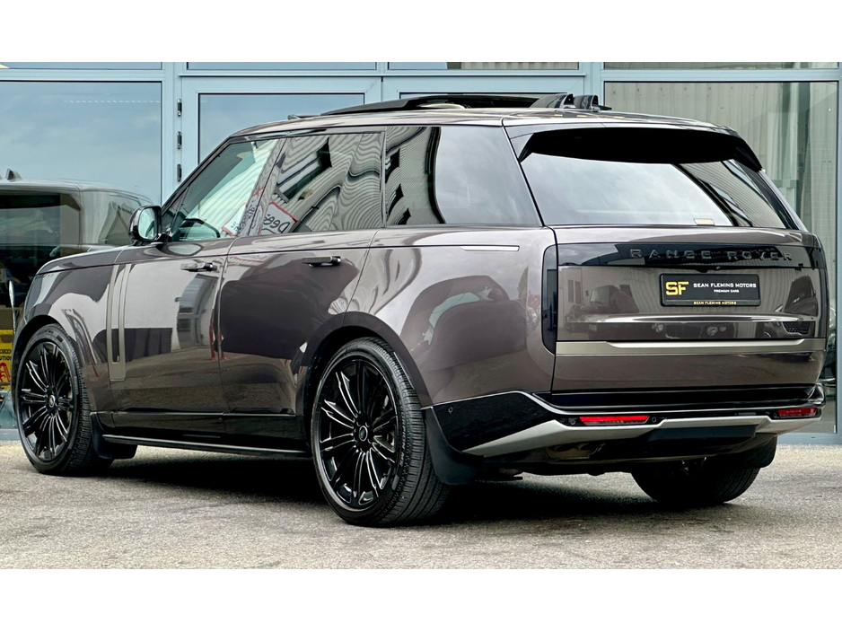 2024 Land Rover Range Rover - image 4