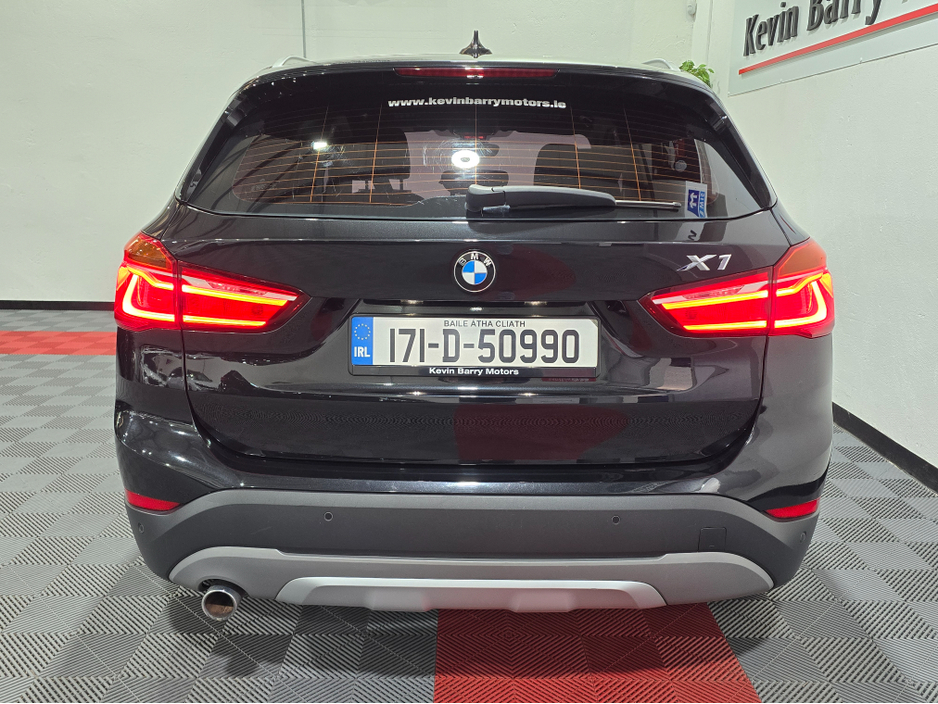 2017 BMW X1 - image 3