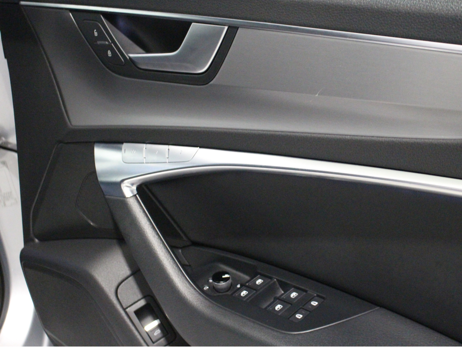 2020 Audi A6 - image 26