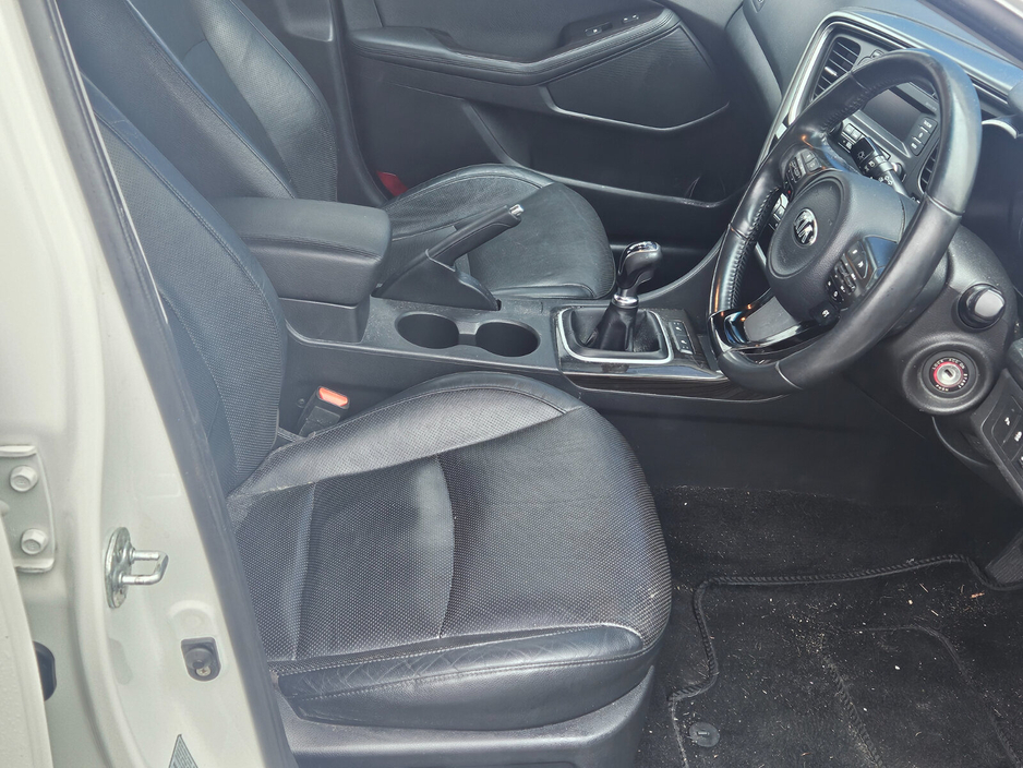 2015 Kia Optima 1.7 D Platinum 18" Alloys €7,950