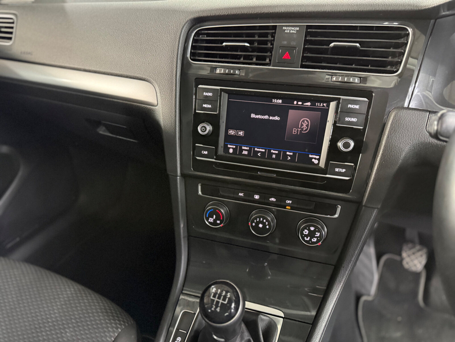 2019 Volkswagen Golf - image 20