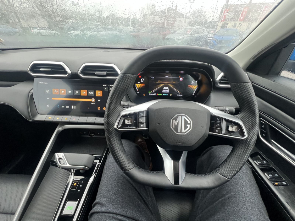 2025 MG ZS - image 13