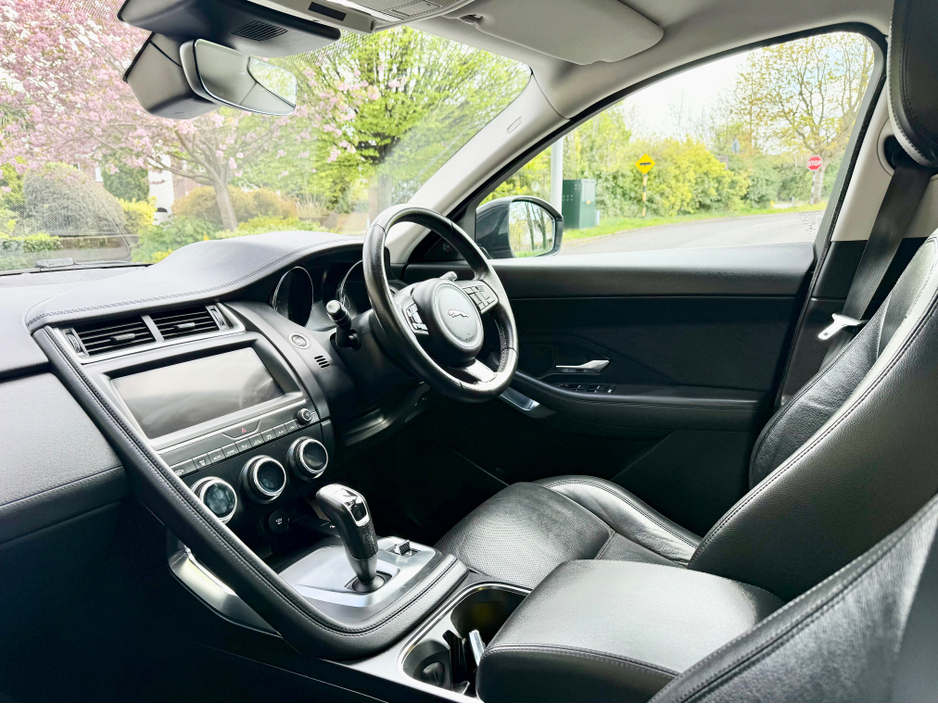 2019 Jaguar E-Pace - image 20