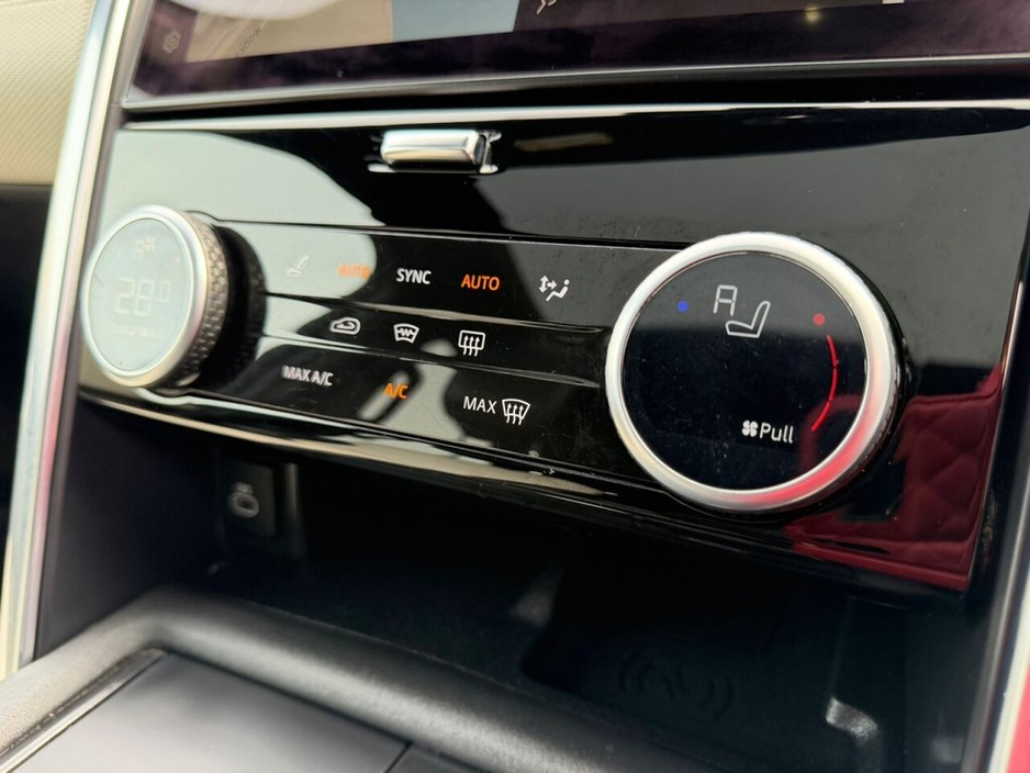 2021 Land Rover Discovery - image 20