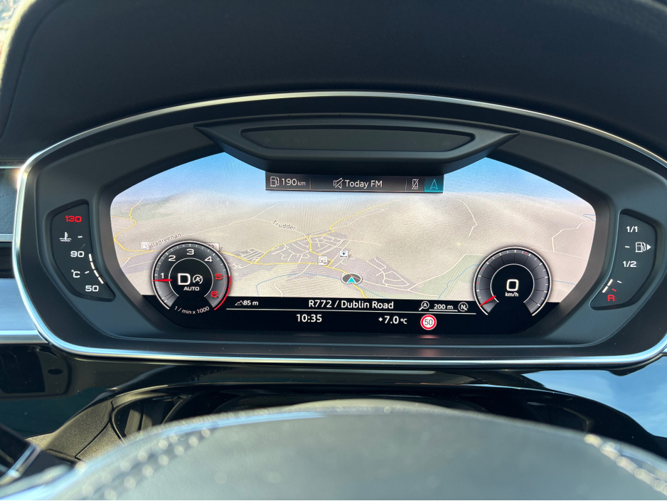 2019 Audi A8 - image 13