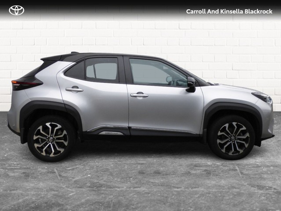 2023 Toyota Yaris Cross Hybrid Luna Sport €29,450