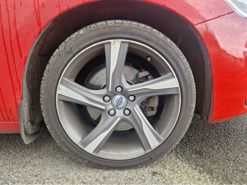 2011 Volvo S60 1.6 DRIVE R - DESIGN 4DR R-DESIGN START €3,990