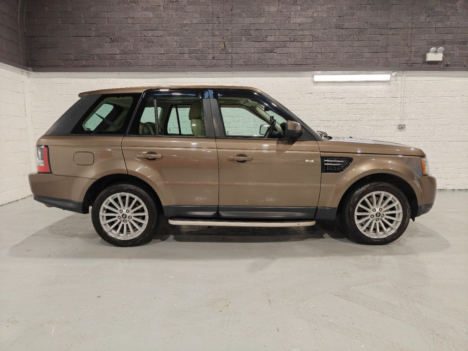 2013 Land Rover Range Rover Sport - image 4