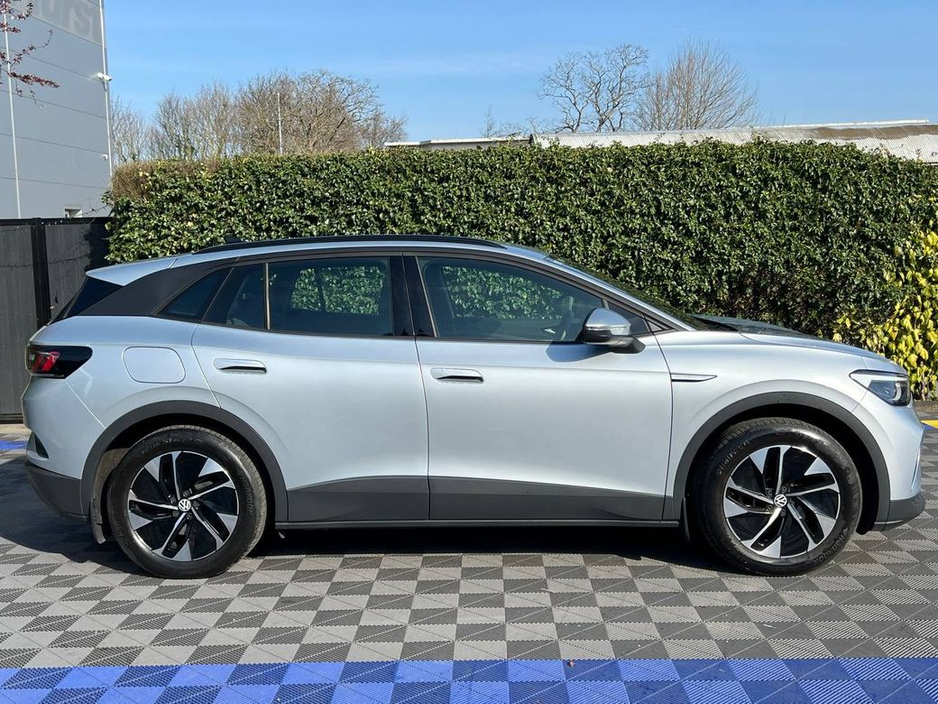 2023 Volkswagen ID.4 - image 2