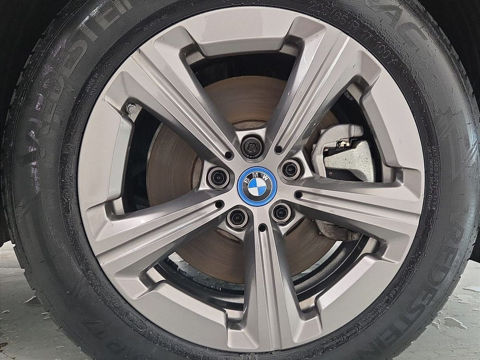 2024 BMW X1 - image 14