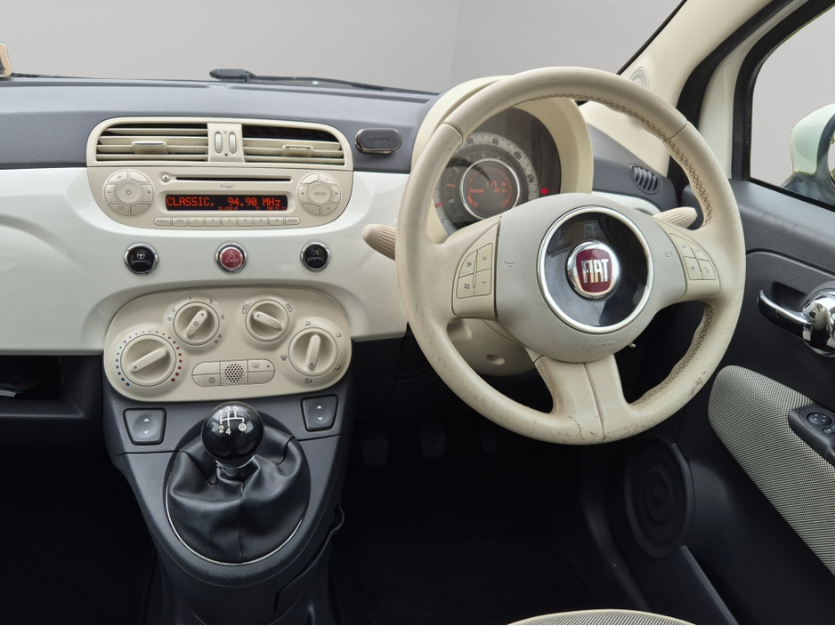 2013 Fiat 500 - image 9