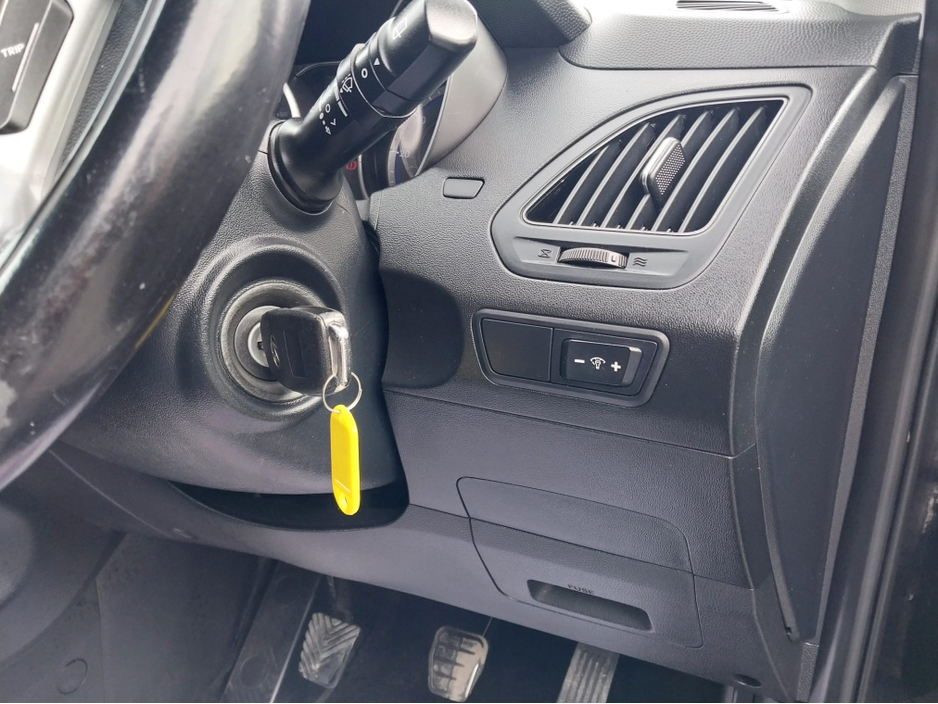 2014 Hyundai ix35 - image 20