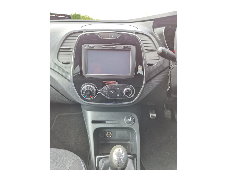 2015 Renault Captur - image 12