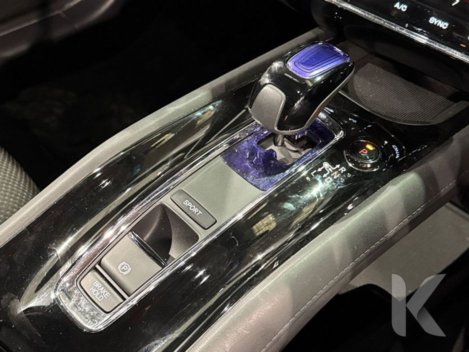 2017 Honda Vezel - image 13