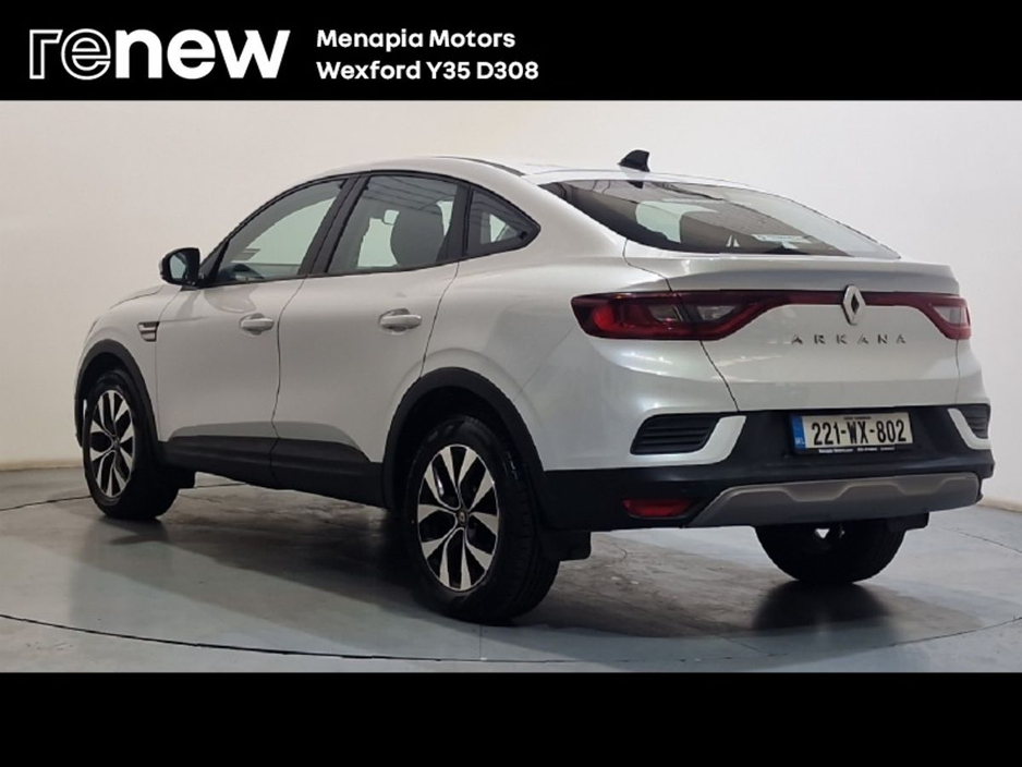 2022 Renault Arkana - image 3