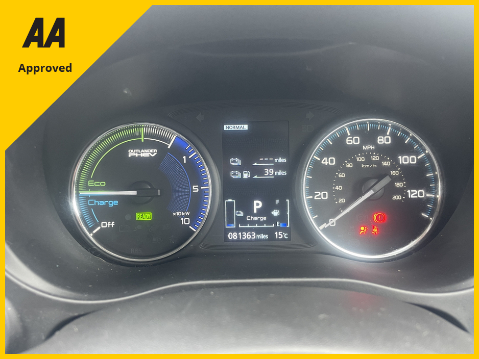 2020 Mitsubishi Outlander - image 8