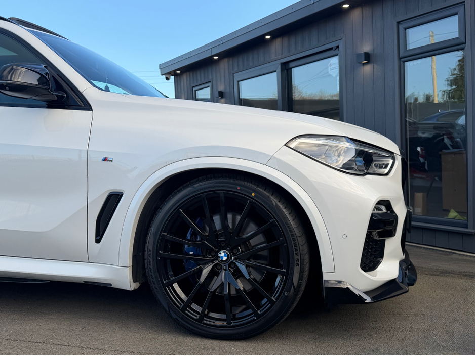 2021 BMW X5 - image 15