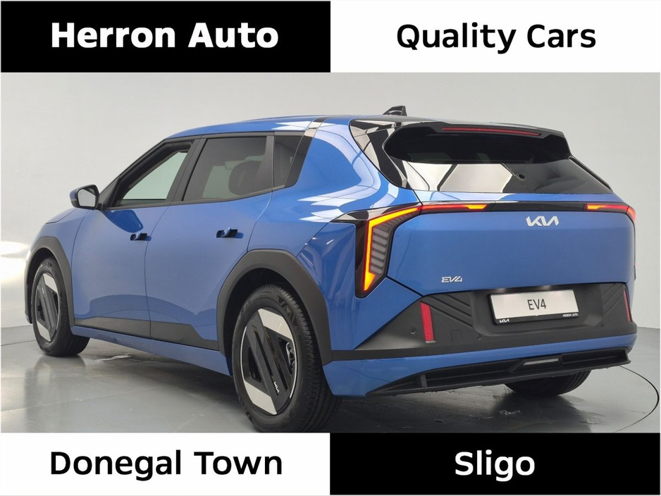 2026 Kia EV4 - image 3